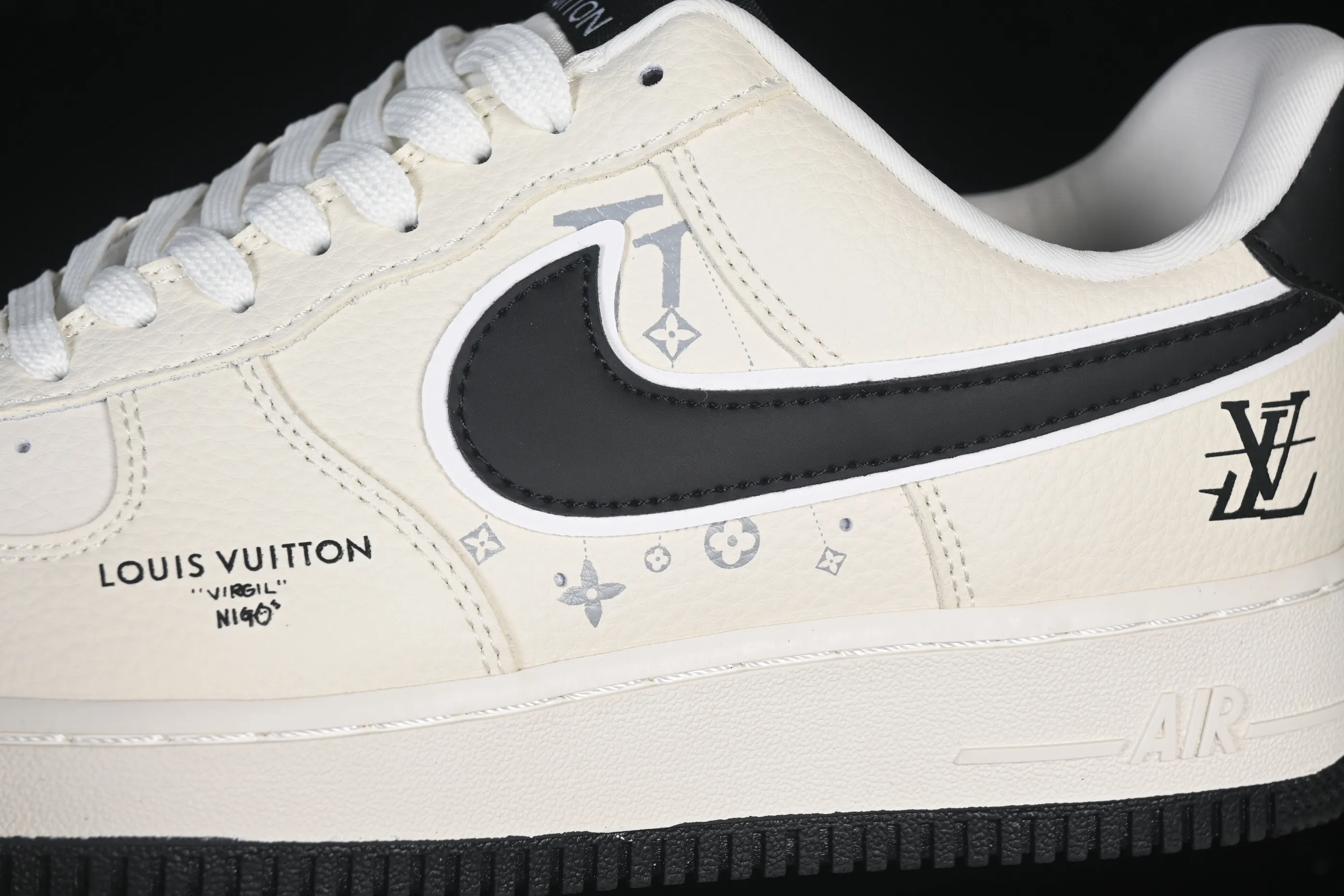 All Categories Nk Air Force 1 Air Force Series Nk Air Force 1 Low Air Force Low Nike Air Force 1'07 Low Co-branded Beige and Black Hook Air Force 1 Low-top Casual Shoes LD1999-001